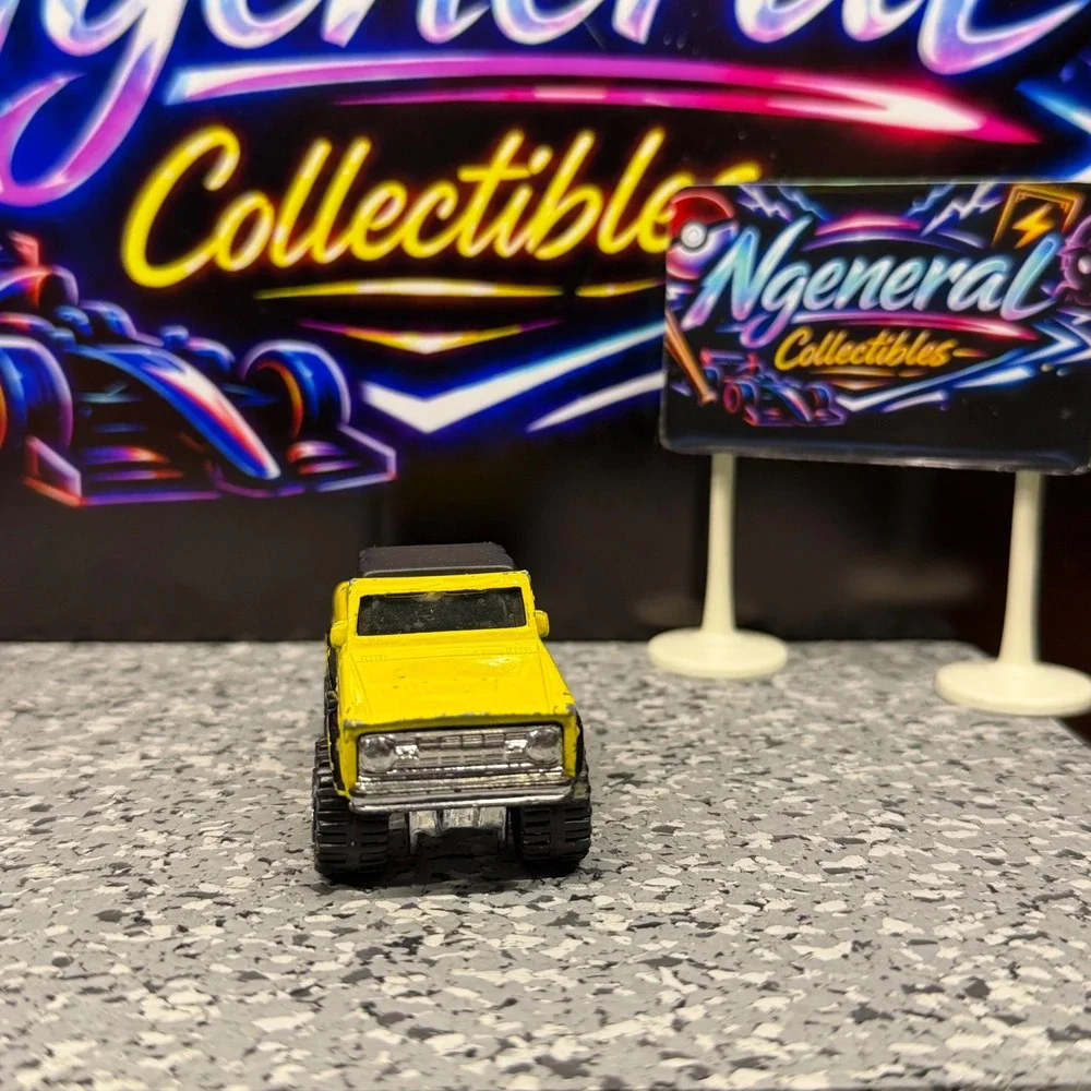 Matchbox 1972 Ford Bronco 4x4 Yellow Diecast Truck 2006 Mattel Thailand